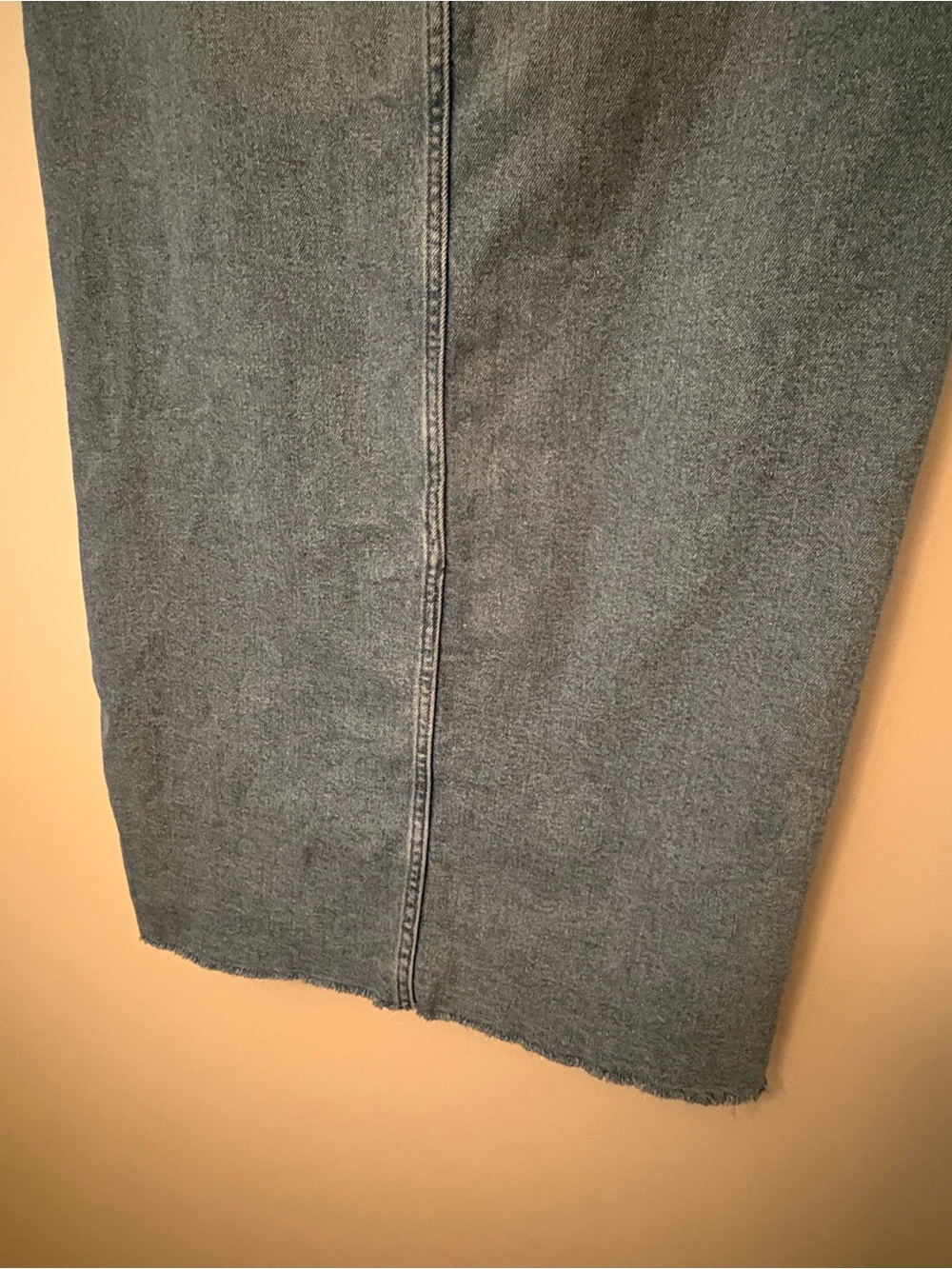 Maurices m jeans Denim Midi Skirt Size 6 Distressed Raw Hem Long Blue Wash - Picture 6 of 7
